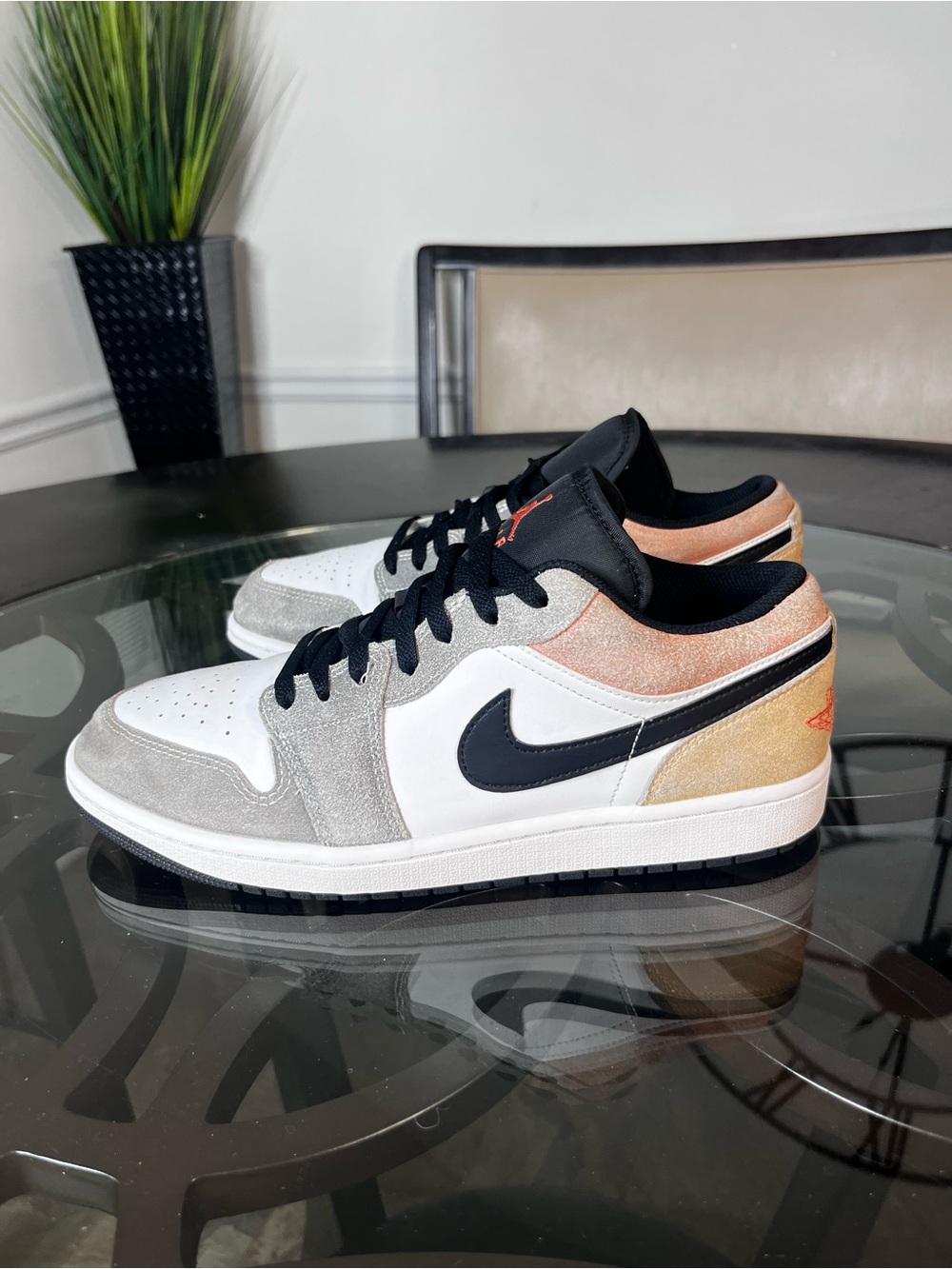 Nike Air Jordan 1 SE Low Flight Club Neutral White Black Salmon Pink Size 10